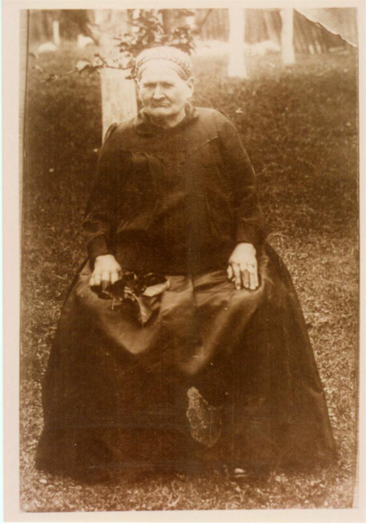 Franziska (nee Schmotzer) Frindt
*28.09.1888, +14.06.1927